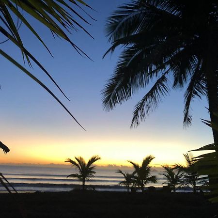 Hôtel North Shore Surf Camp à Baler Extérieur photo