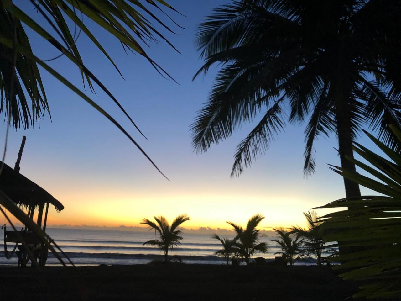 Hôtel North Shore Surf Camp à Baler Extérieur photo