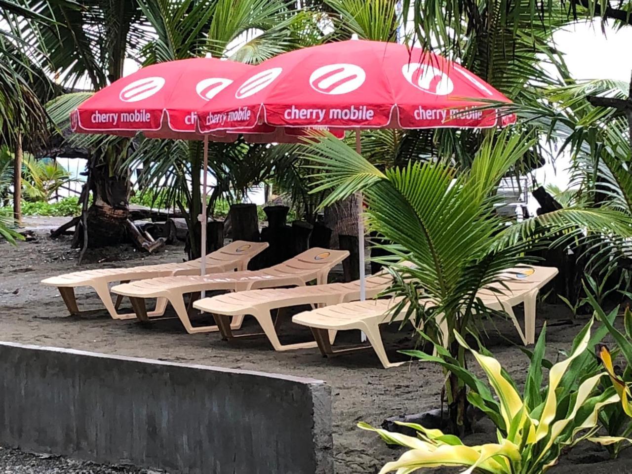 Hôtel North Shore Surf Camp à Baler Extérieur photo